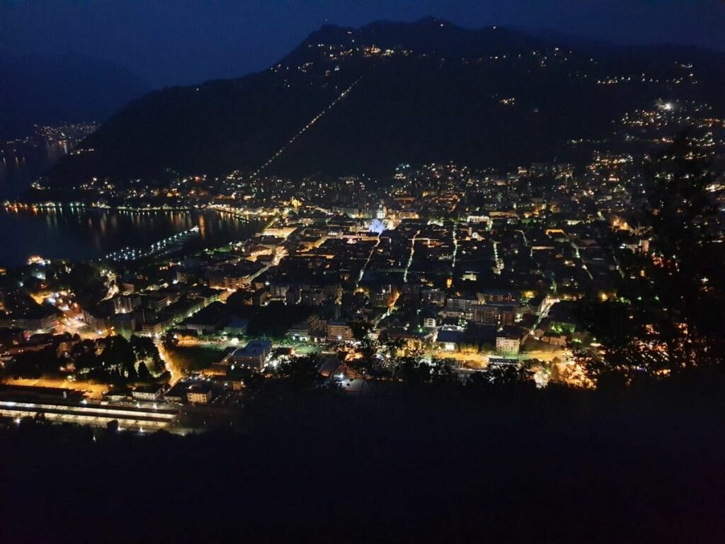 STORIA E PANORAMI DELLA CITTÀ DI COMO: UN’ESCURSIONE SERALE ALLA SCOPERTA DEL LUOGO 1