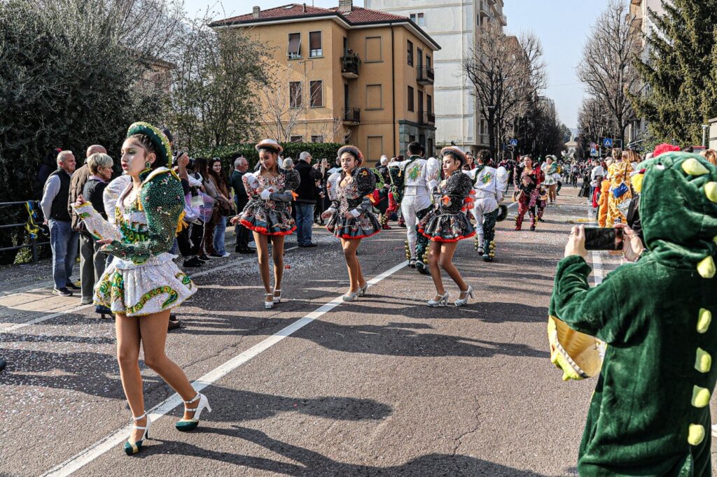 Carnevalone di Lecco: trionfa la Jamaica di "Noi per Voi" 25