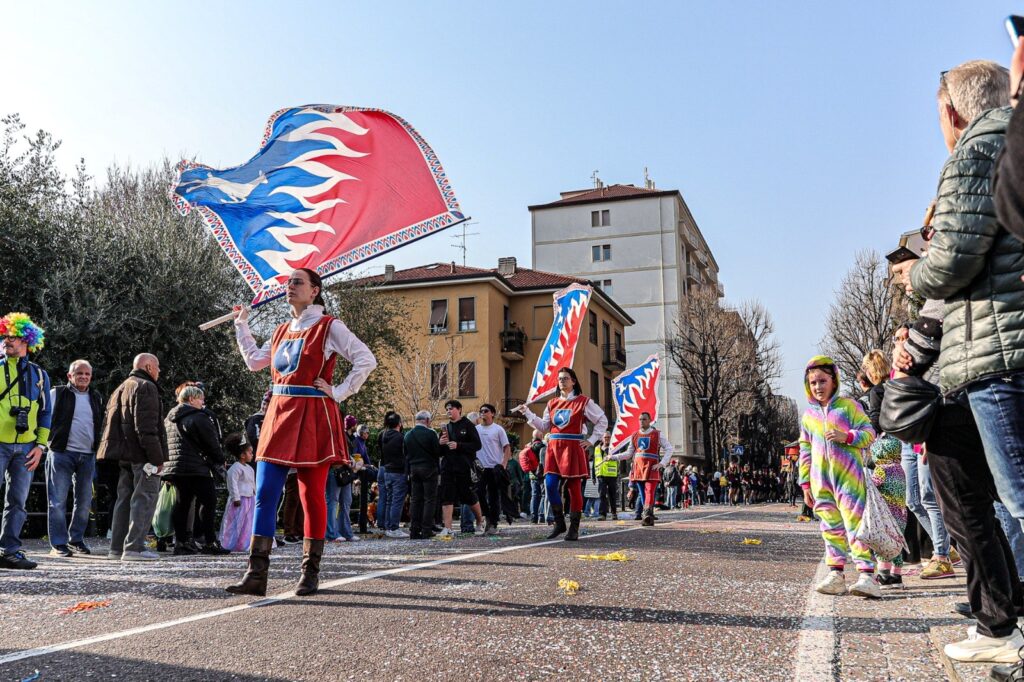 Carnevalone di Lecco: trionfa la Jamaica di "Noi per Voi" 16