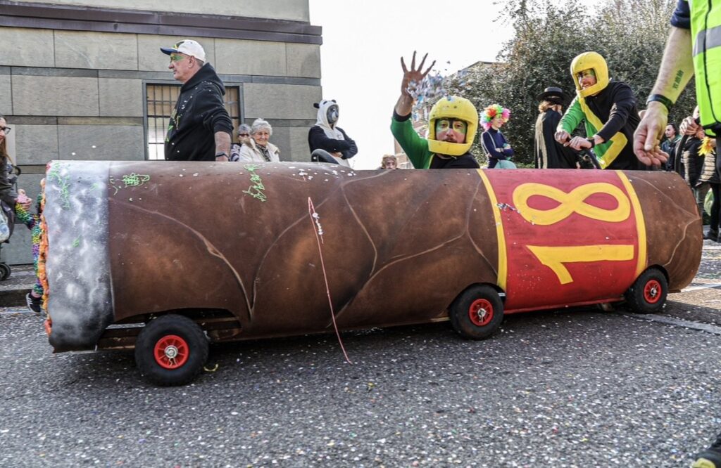 Carnevalone di Lecco: trionfa la Jamaica di "Noi per Voi" 4