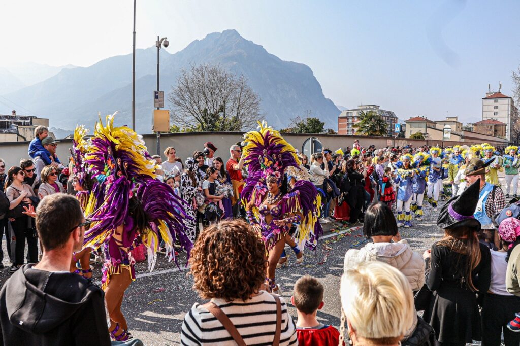 Carnevalone di Lecco: trionfa la Jamaica di "Noi per Voi" 24