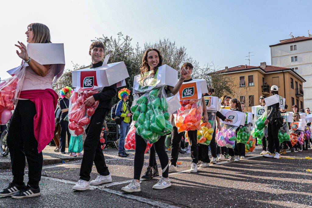 Carnevalone di Lecco: trionfa la Jamaica di "Noi per Voi" 29